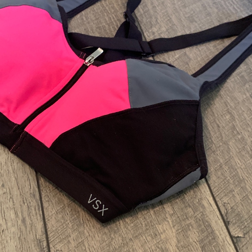 Victoria’s Secret Sports Bra - Picture 2 of 4
